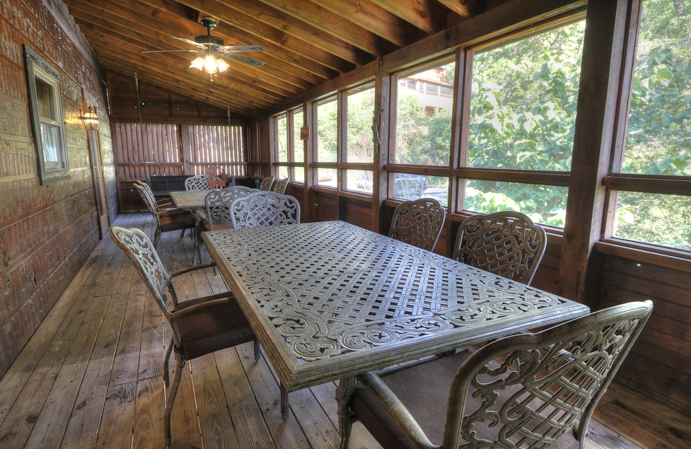 015 Oak Haven Resort & Spa