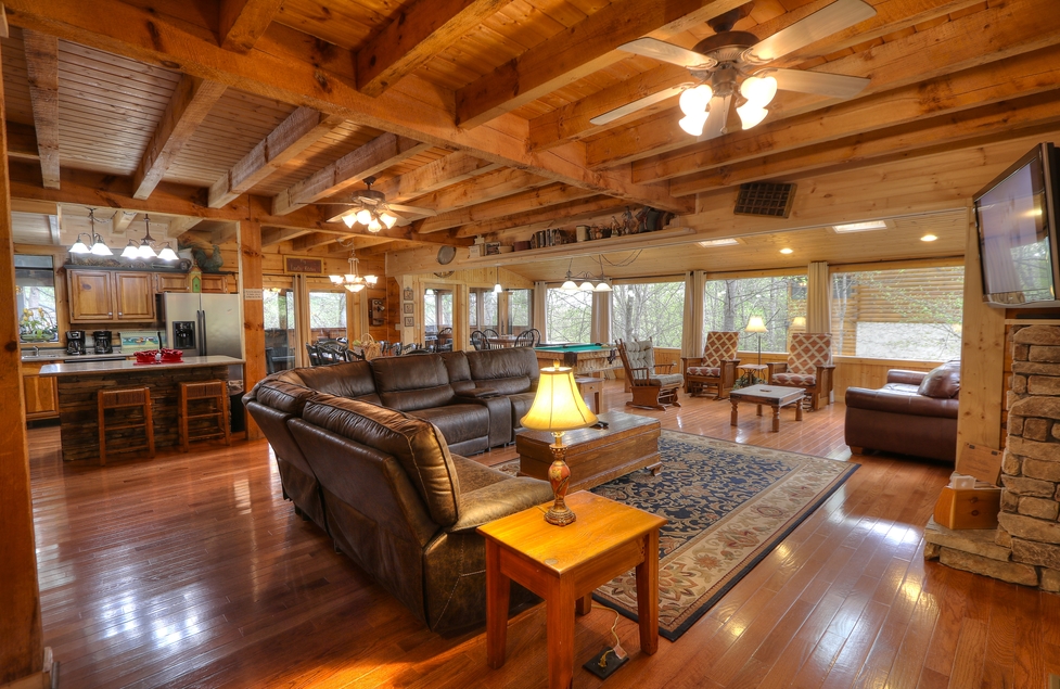 Cabin 13, 4Bedroom Smoky Mountains TN Oak Haven Resort & Spa