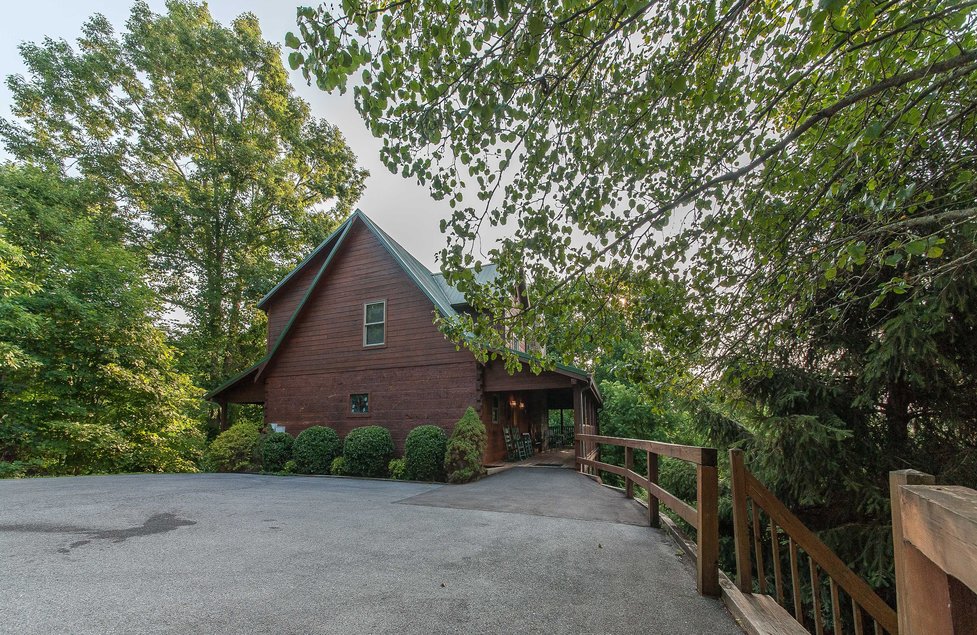 Cabin 100 Oak Haven Resort Spa